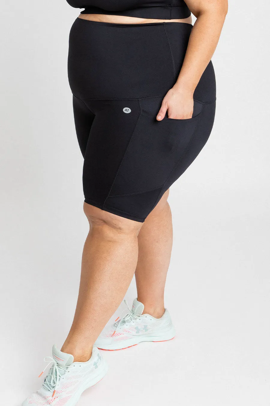 Postpartum Recovery Bike Short with Pockets - Black