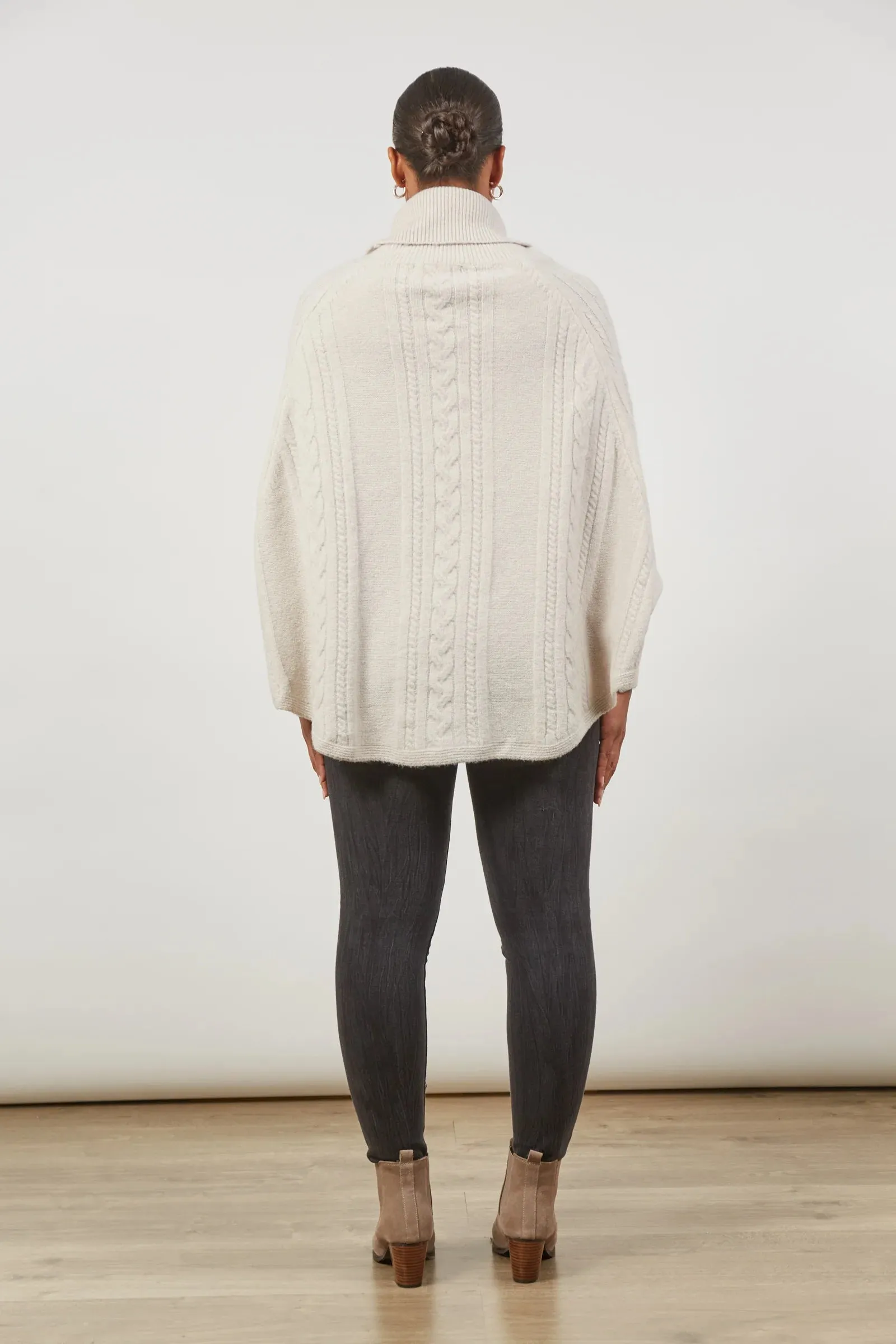 Renew Poncho - Crème