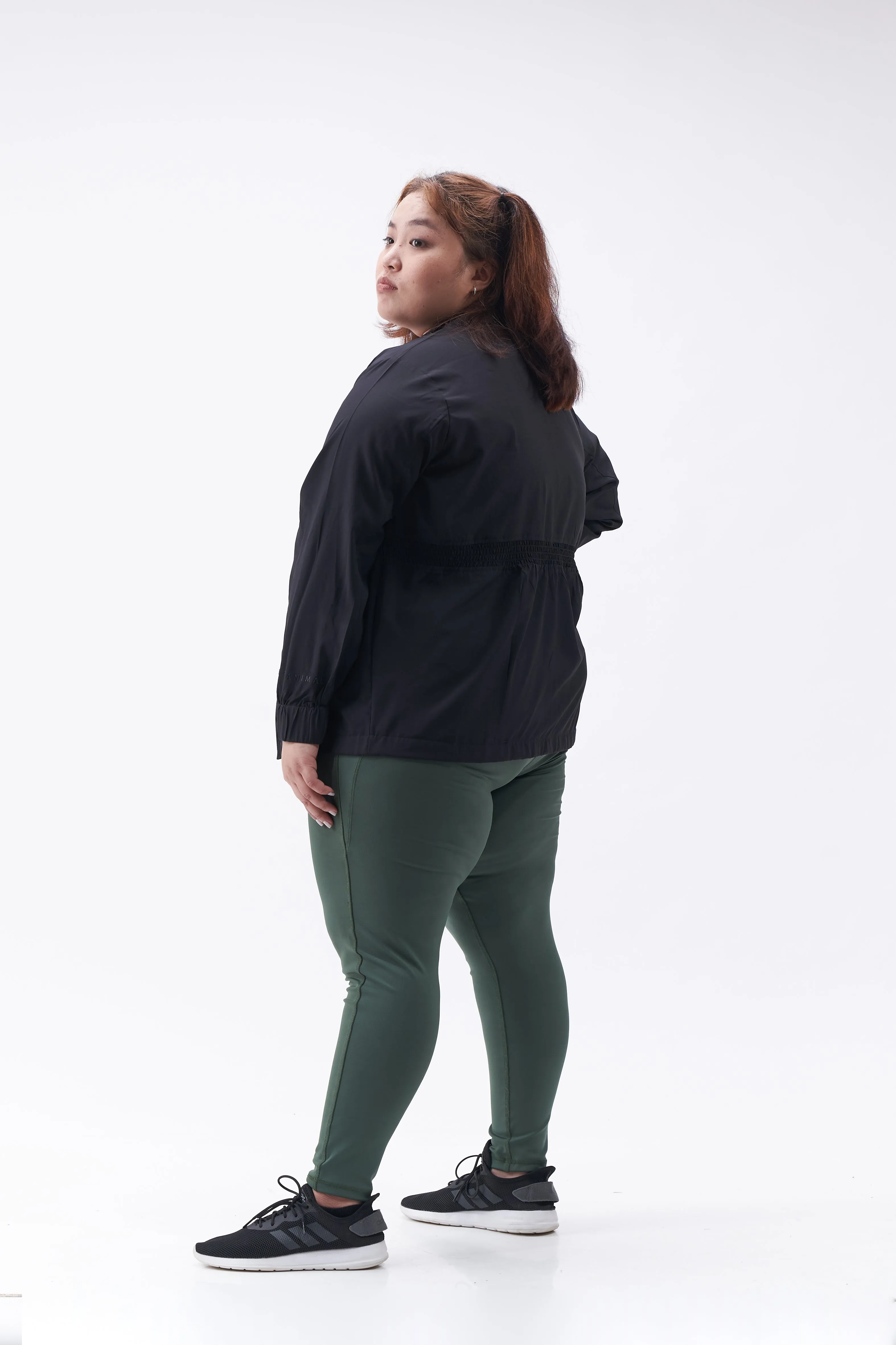 Resist Windbreaker: Black