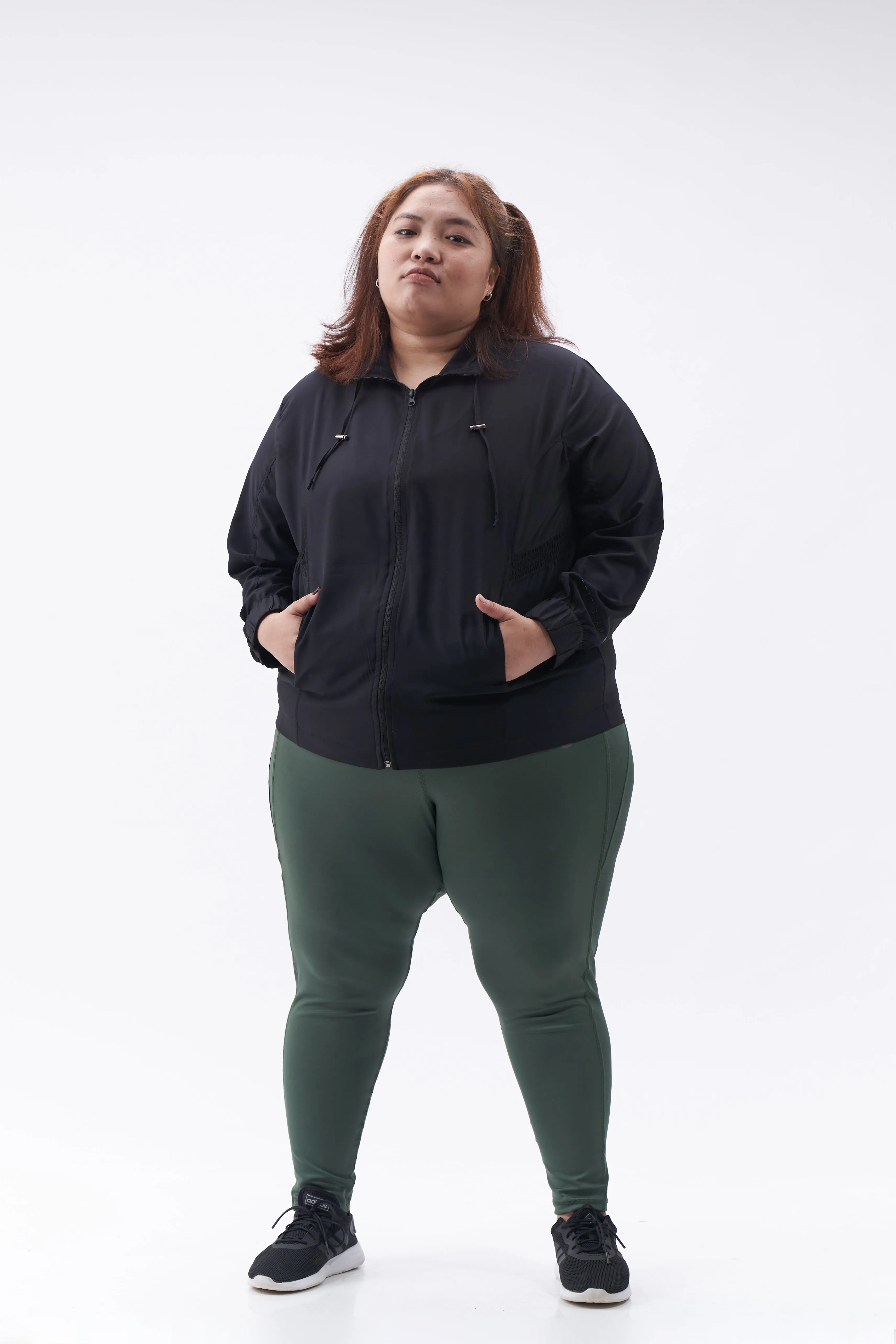 Resist Windbreaker: Black
