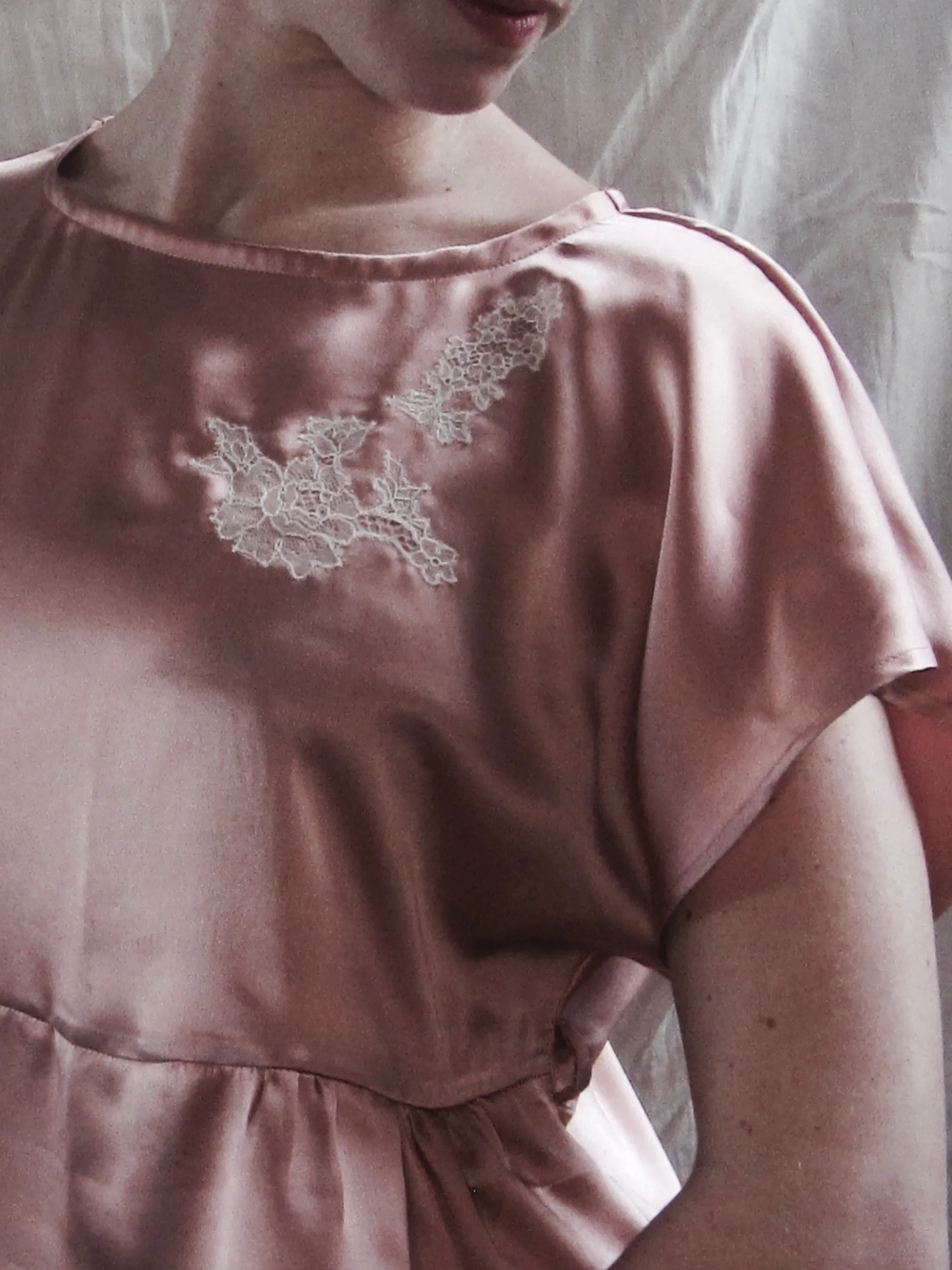 SARAH SILK LOUNGE TOP