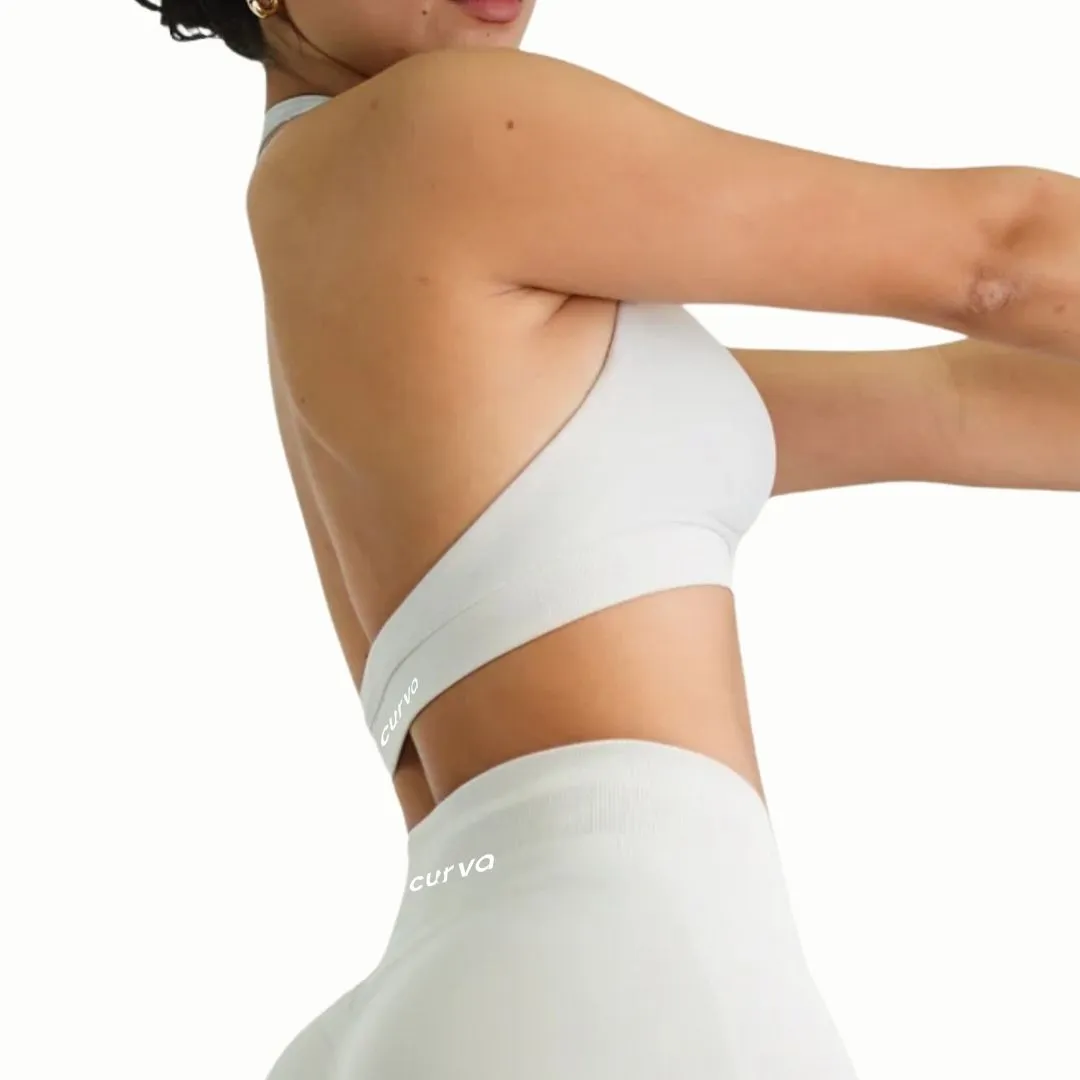 Sculpted Fit Seamless Halter Sports Bra