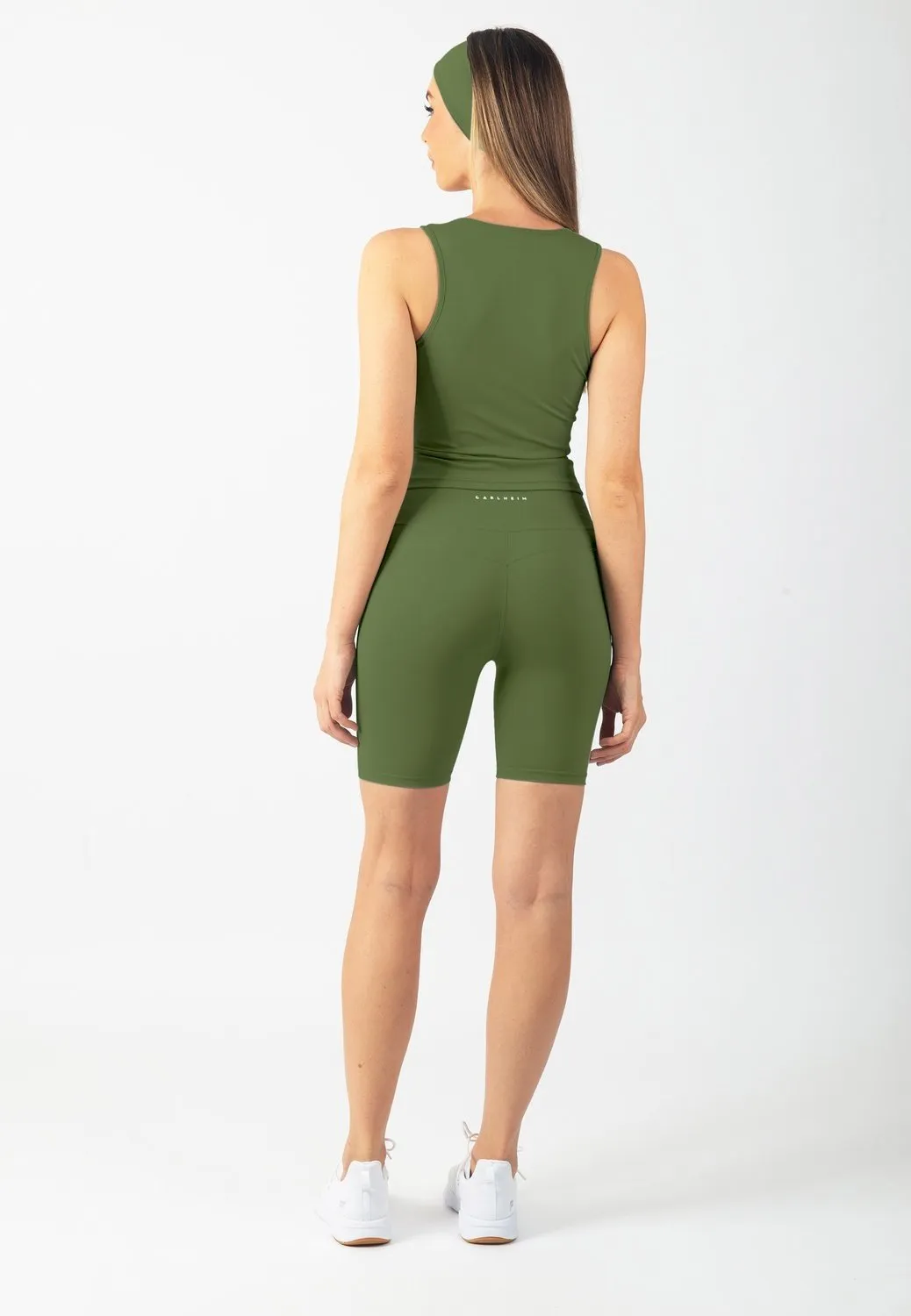 Serenita Active Shorts 8"