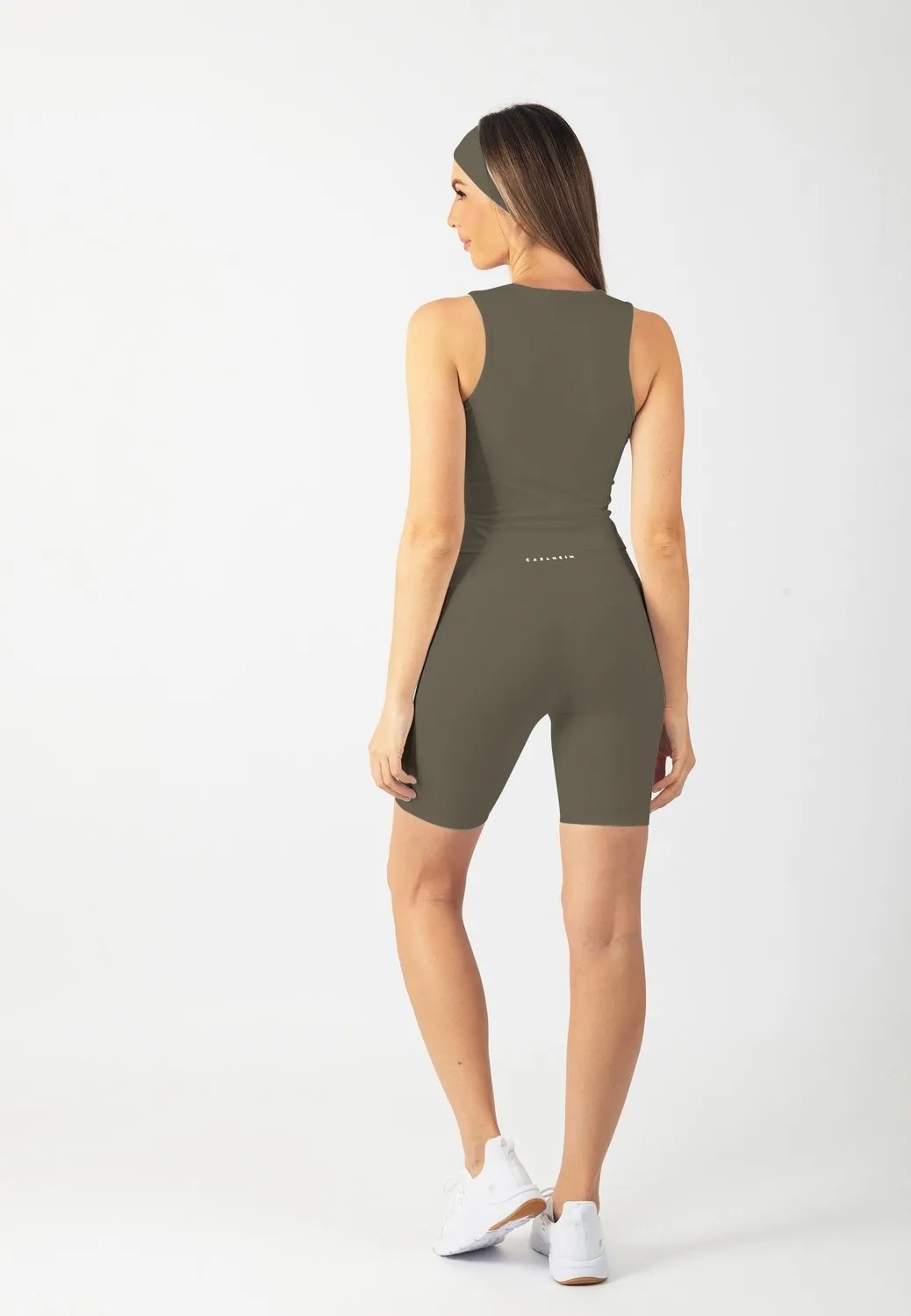 Serenita Active Shorts 8"