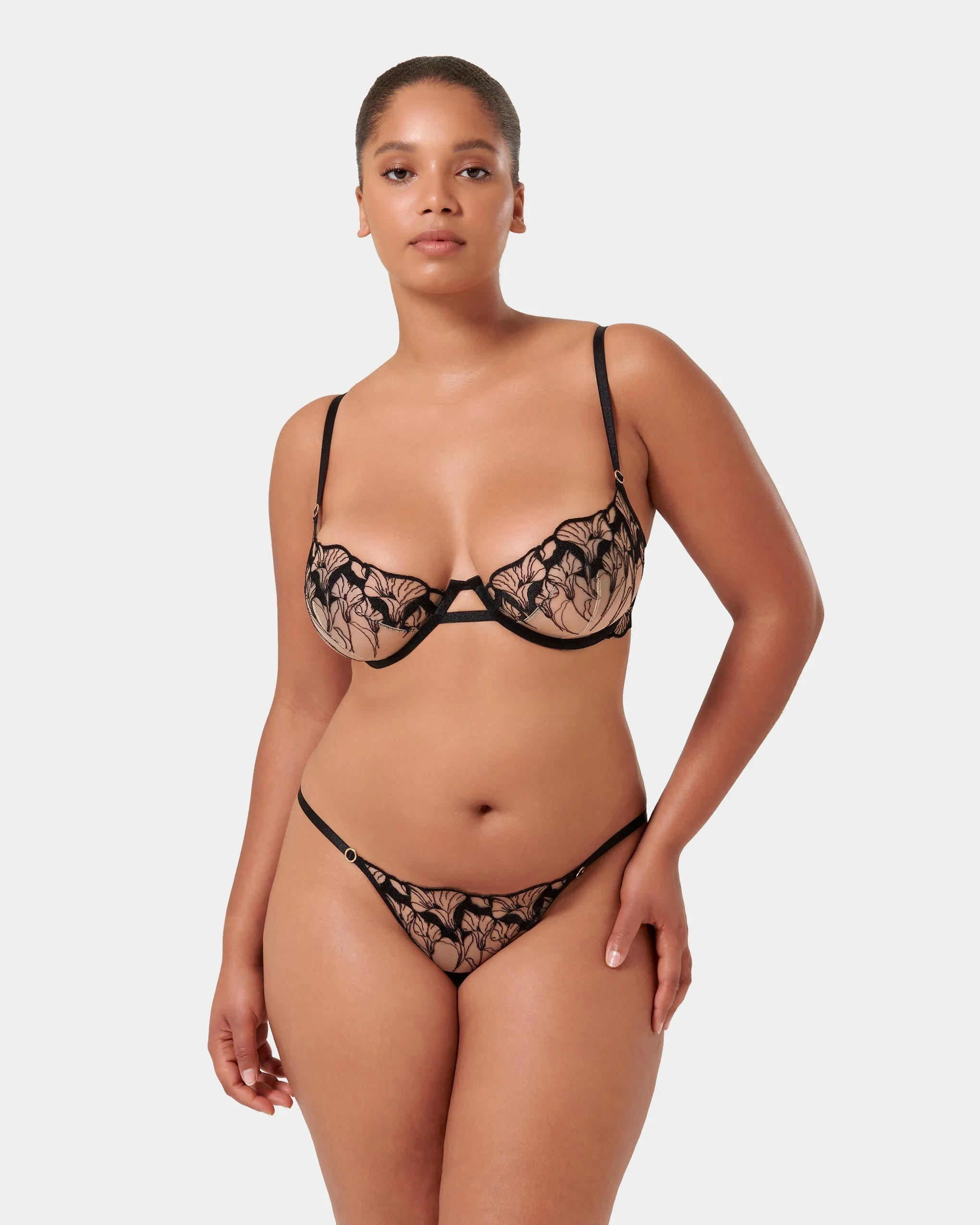 Set: Kalmia Black/Sheer