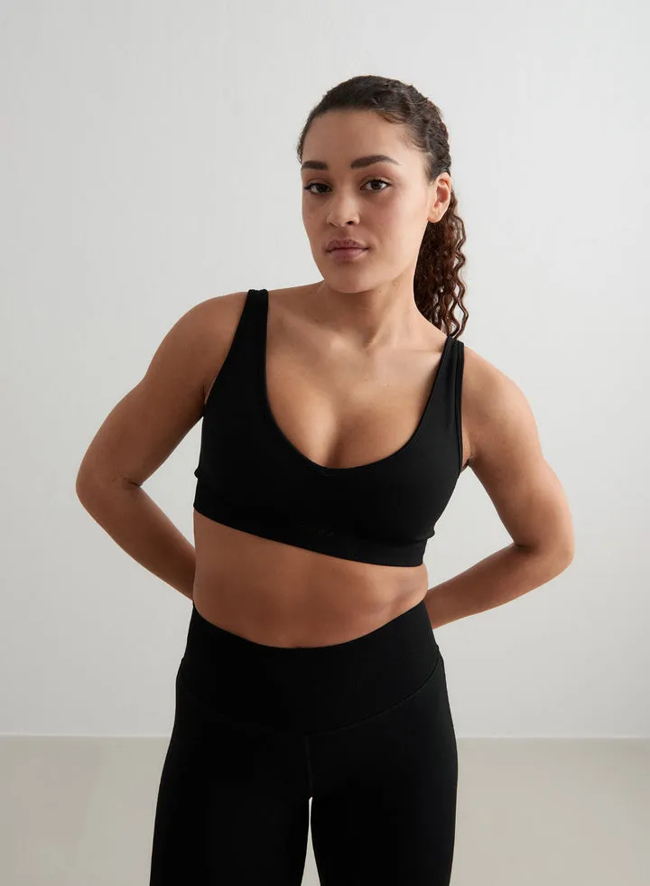 Shape Seamless Deep Cut Bra | Black