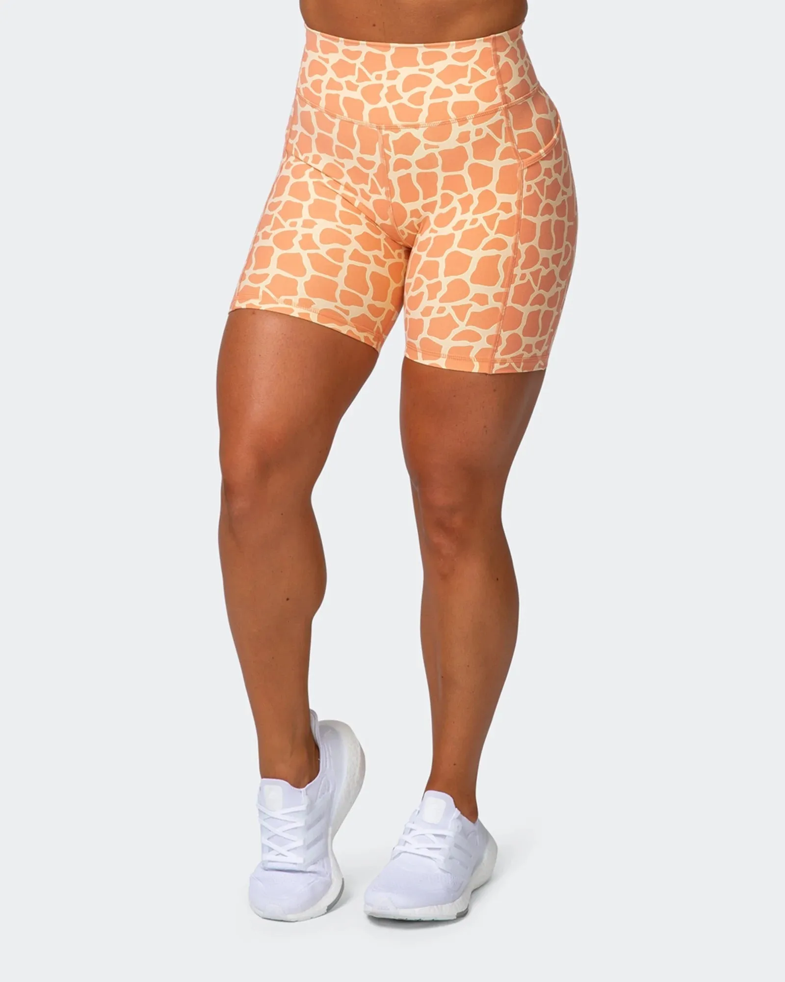 SIGNATURE POCKET BIKE SHORTS Paradise Giraffe Print