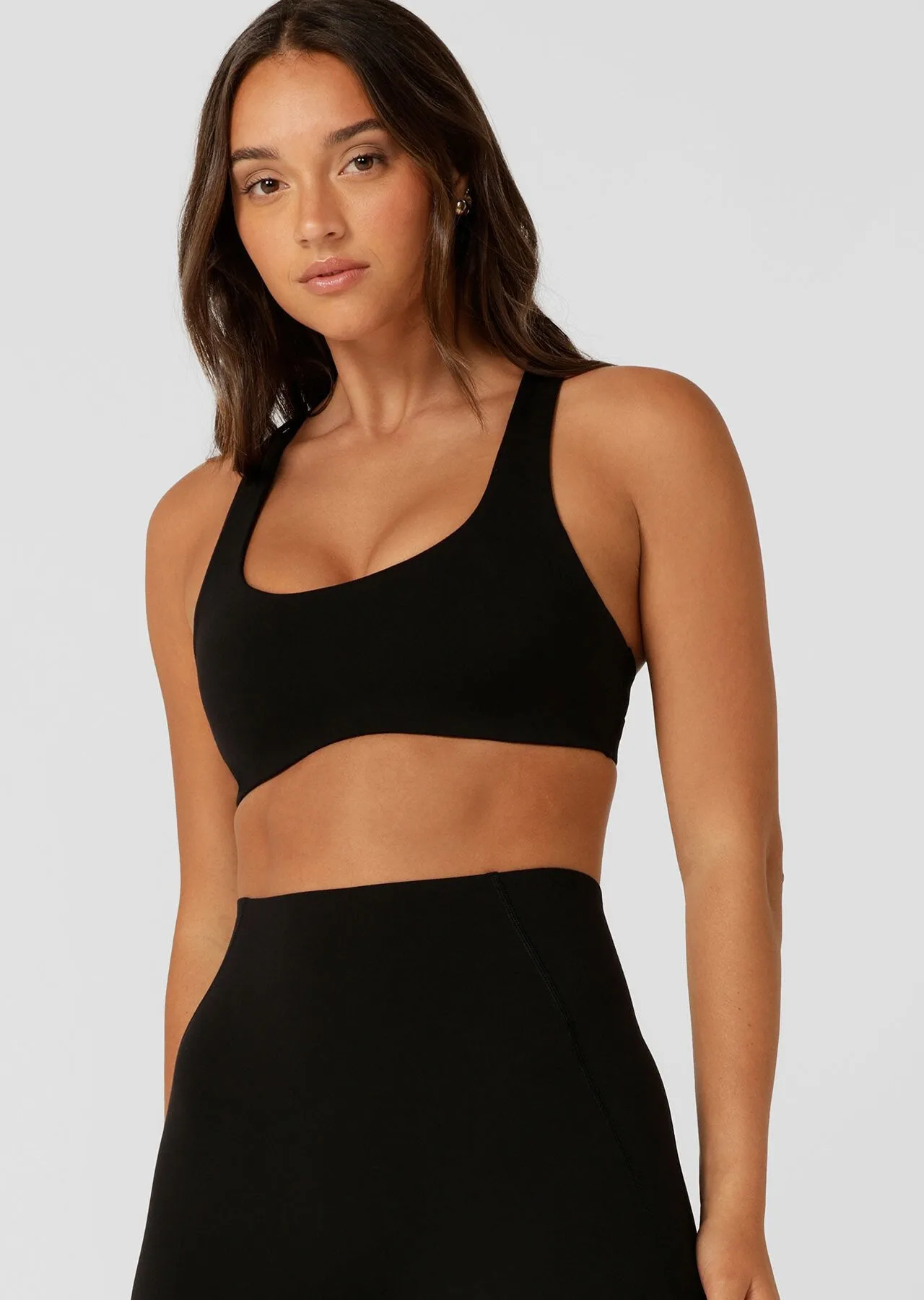 Soft Sculpt Sports Bra | Black