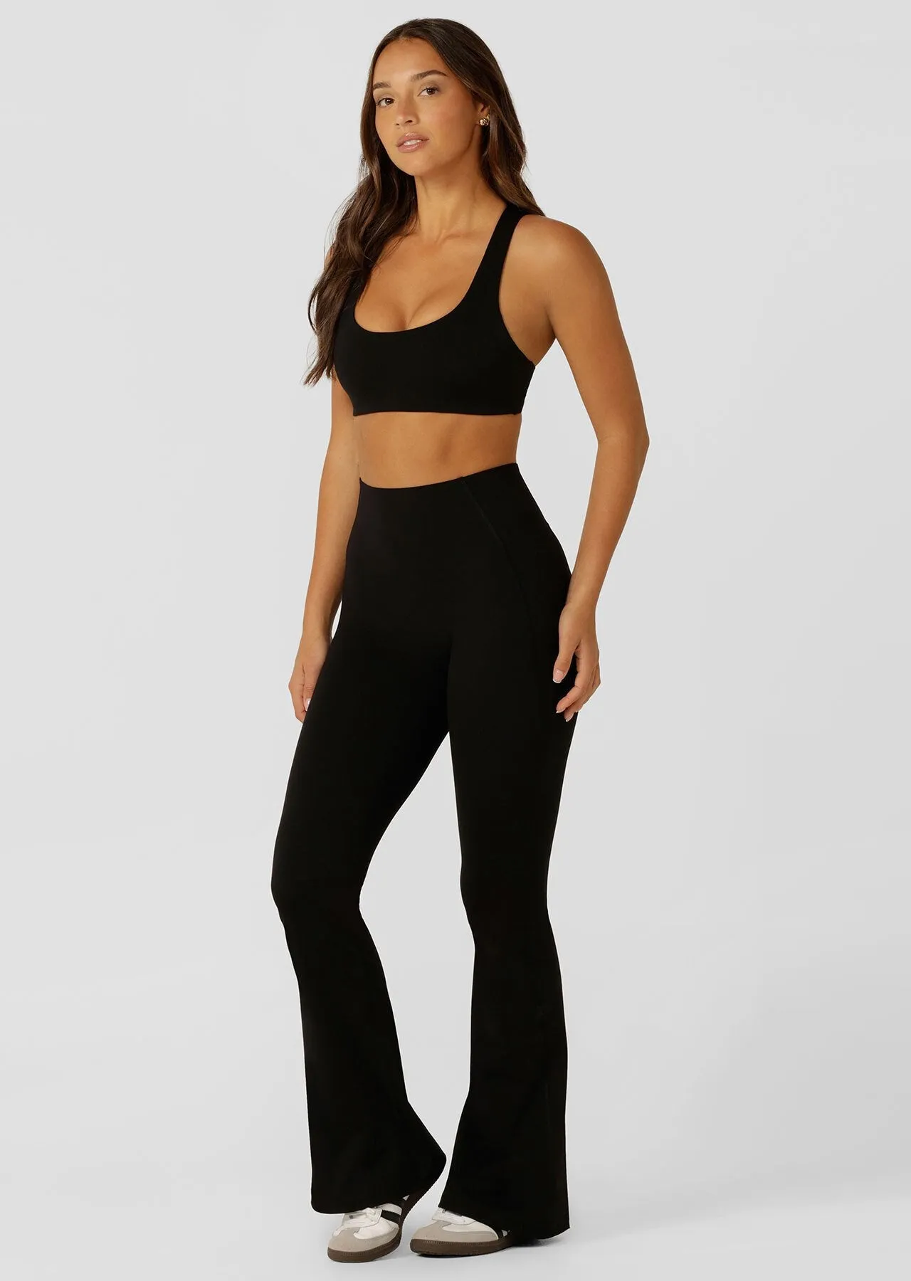 Soft Sculpt Sports Bra | Black