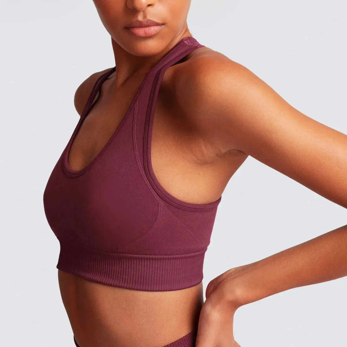 Solid Tight Sports Bra – Push-Up Gym Crop Top for Women 2025
