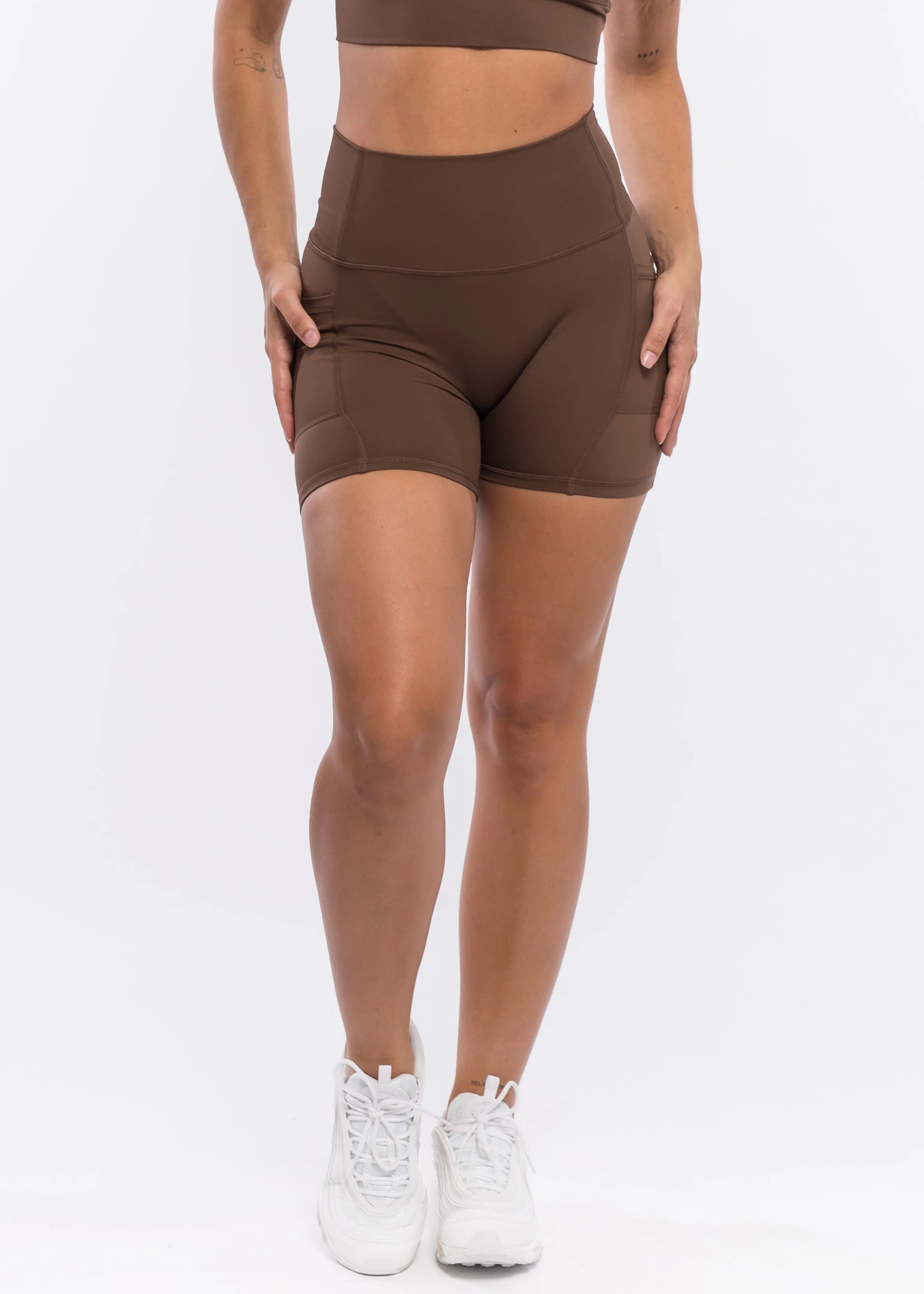 Super Scrunch Shorts - Chocolate