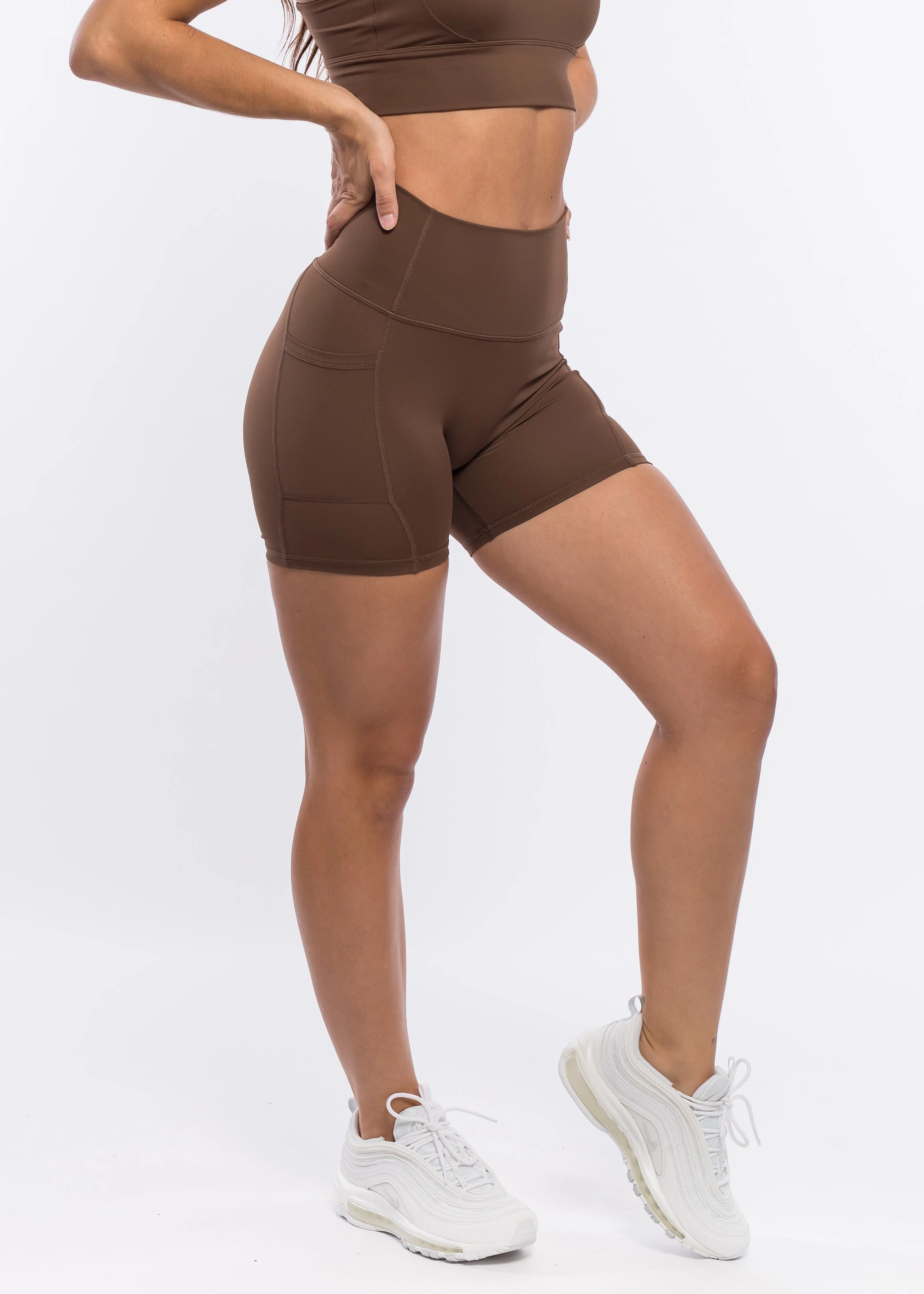 Super Scrunch Shorts - Chocolate