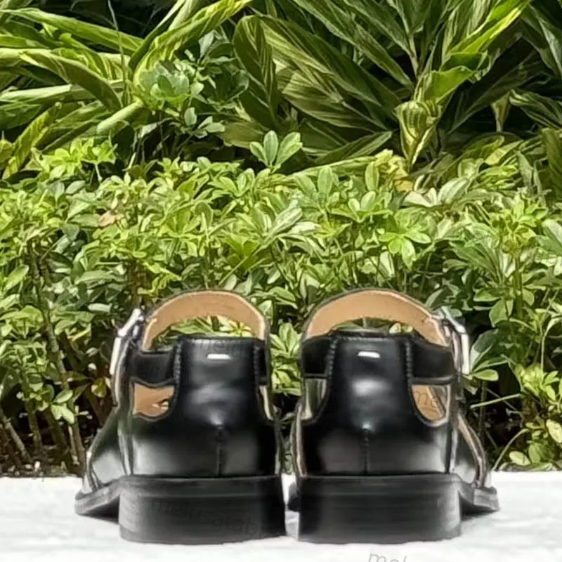 Tabi Sandals