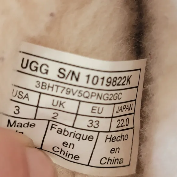 Ugg mongolian fur trimmed girls ugg boots size 3 guc ugg lida sheepskin boots