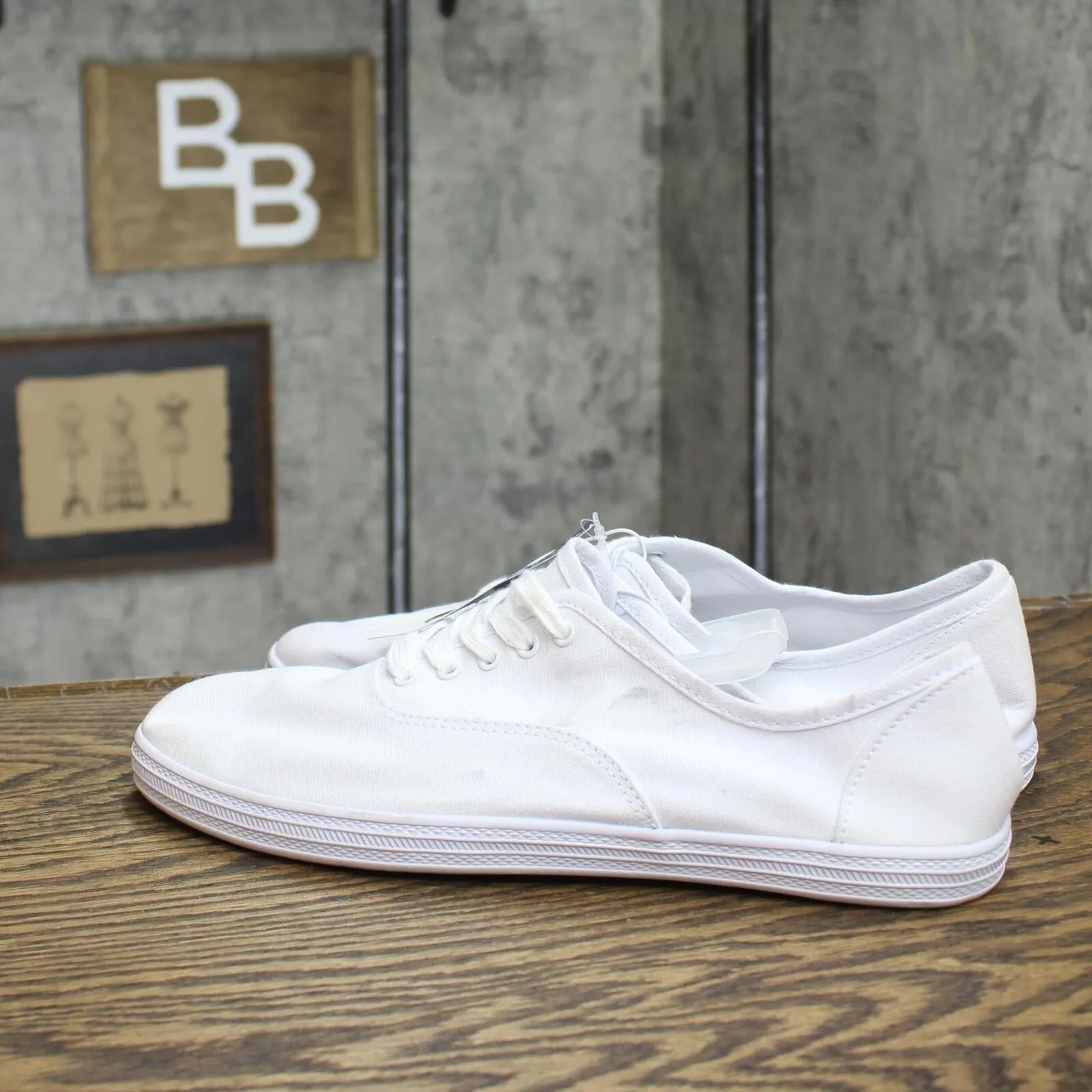 Universal Thread Women's Lunea Lace-Up Sneakers 76726877 White 10M