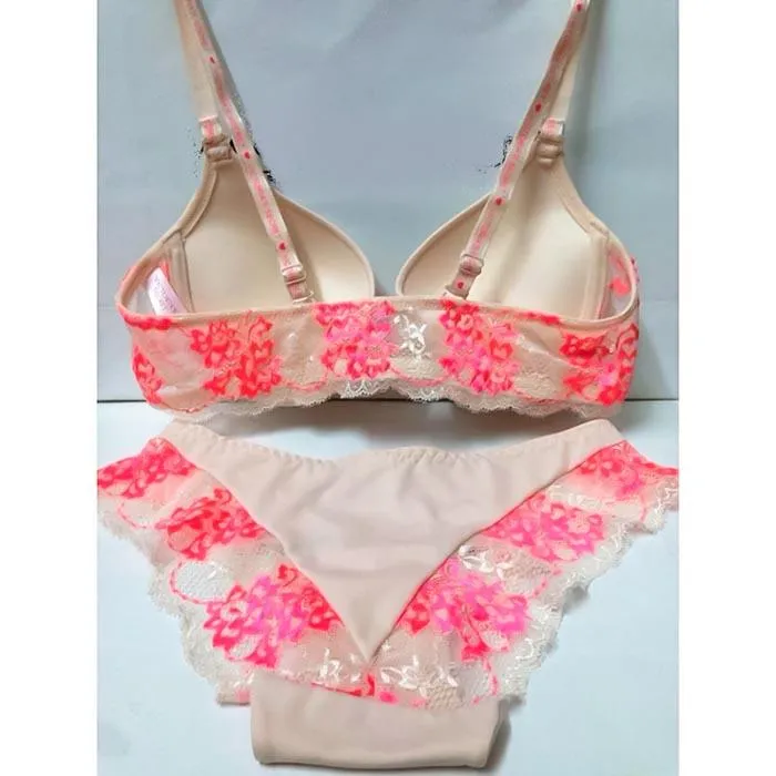 VICTORIA SECRETS FRONT OPEN LACE BACK BRA SET