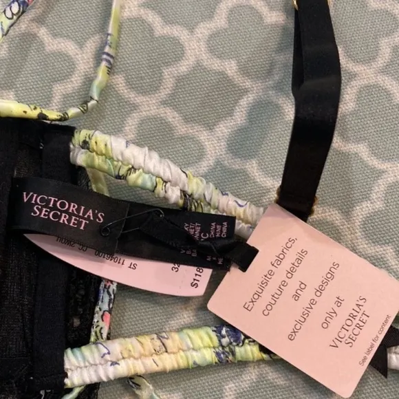 Victoria’s Secret Designer Floral Silk Balconet 32C NWT