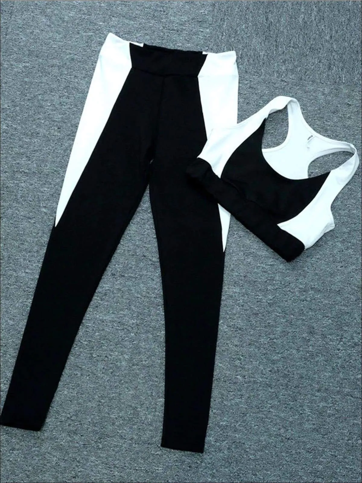 Women's Black & White Sports Bra & Leggings Set