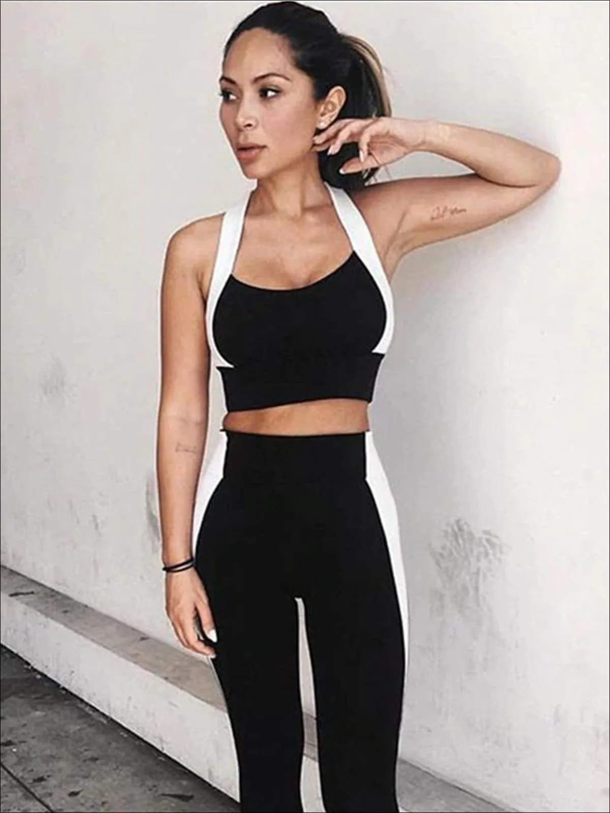 Women's Black & White Sports Bra & Leggings Set