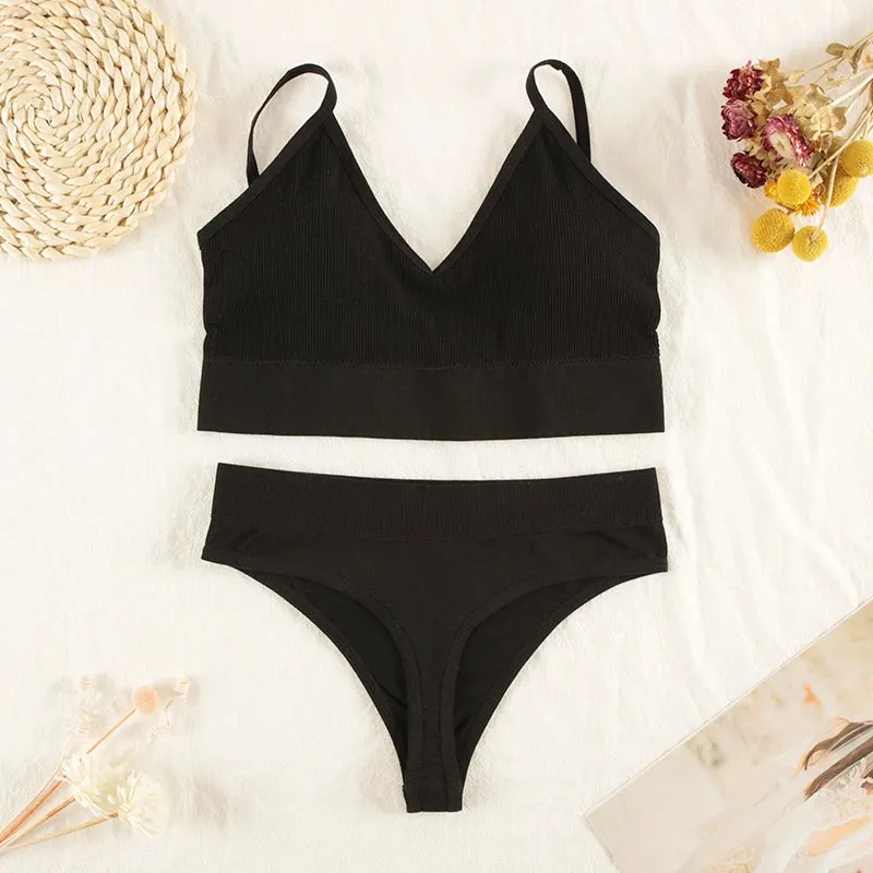 Women's Seamless Wireless Lingerie Set - Sexy Bra and Panties with G-String