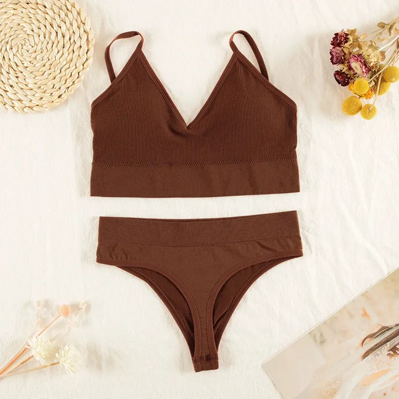 Women's Seamless Wireless Lingerie Set - Sexy Bra and Panties with G-String