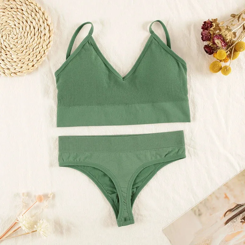 Women's Seamless Wireless Lingerie Set - Sexy Bra and Panties with G-String
